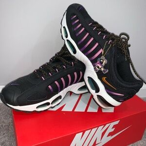 Nike Air Max Tailwind IV Men’s 9